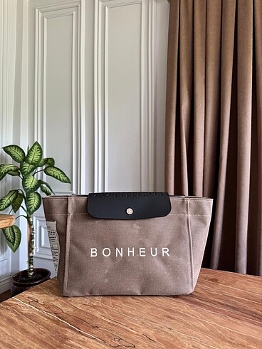 Bonheur clutch