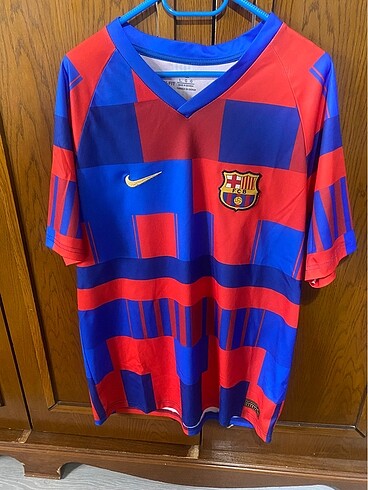 NİKE BARCELONA FORMASİ
