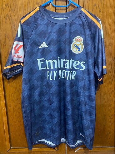 ADİDAS REAL MADRİD ARDA GULER FORMASİ