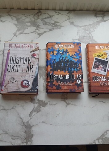  Düşman okullar serisi