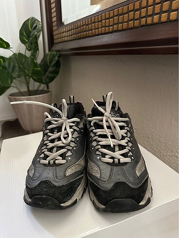 Skechers Spor Ayakkabı