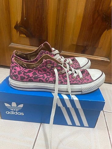 40 Beden pembe Renk Converse