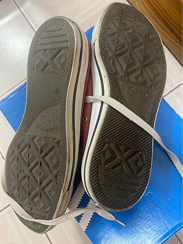 40 Beden kırmızı Renk Converse