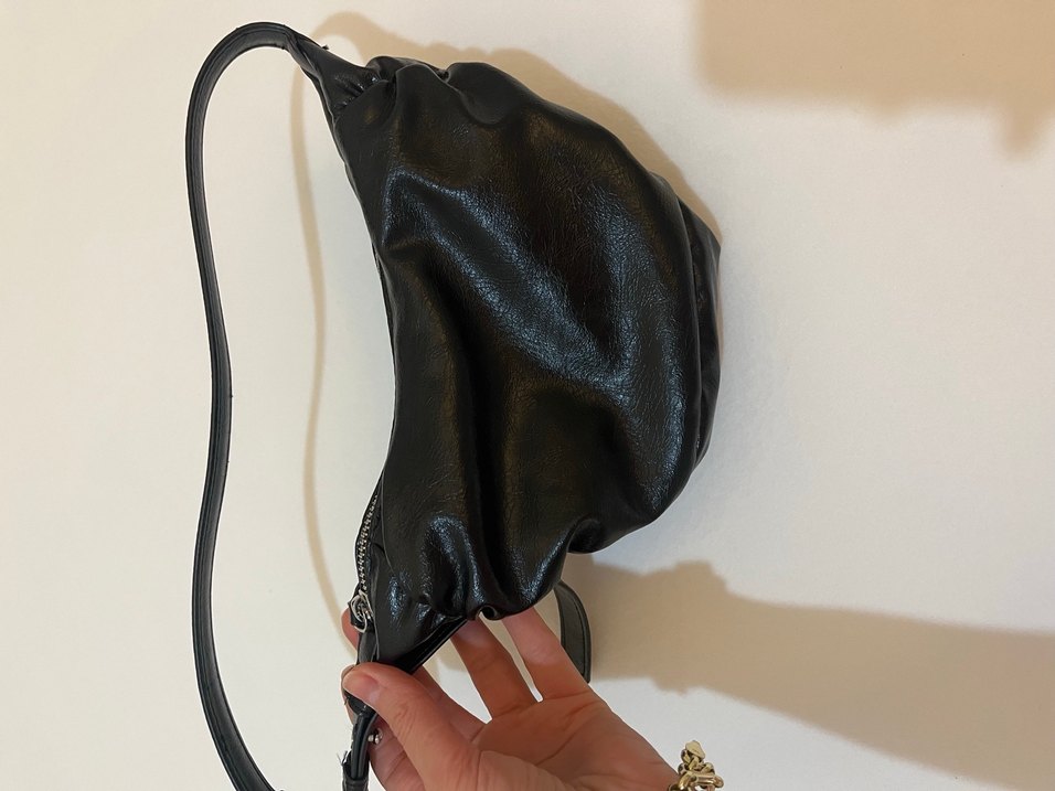 Siyah Deri Tokalı Kadın Çanta - Görsel 5