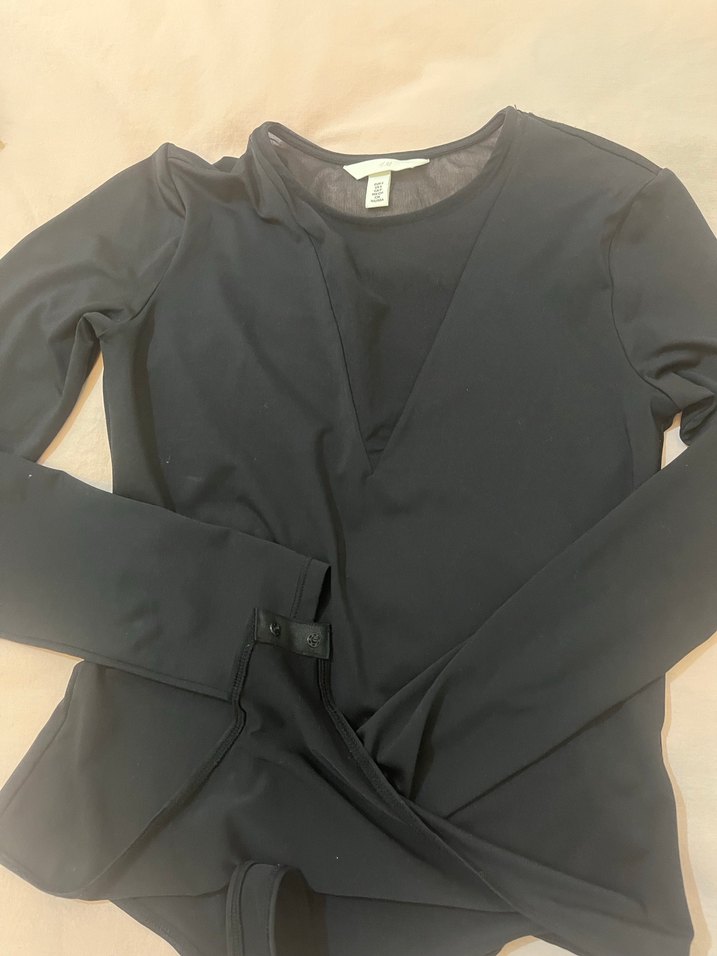 Siyah V Yakalı Kadın Bluz - Görsel 2