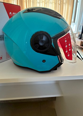 Turkuaz Renkli LS2 Airflow II Etiketi Üzerinde - Görsel 3