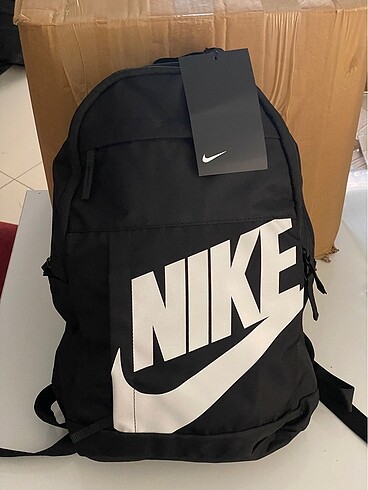 Nike beyaz çanta