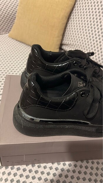Alexander McQueen Tamer tanca spor ayakkabı