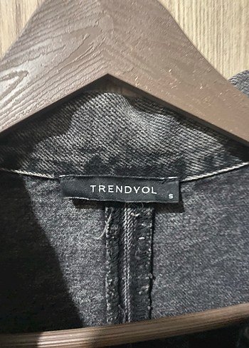 Trendyol & Milla Gri Düğmeli Kadın Denim Ceket