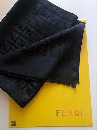 Fendi Fendi İpek Şal