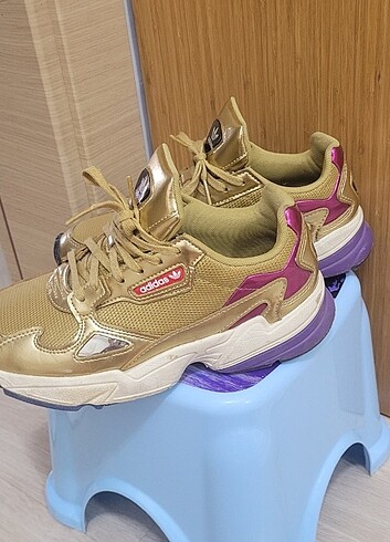 Adidas falcon orjinal