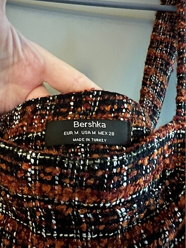 m Beden siyah Renk bershka kemerli tüvit elbise