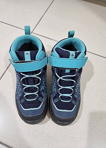 Decathlon Çocuk Doğa Yürüyüşü Botu