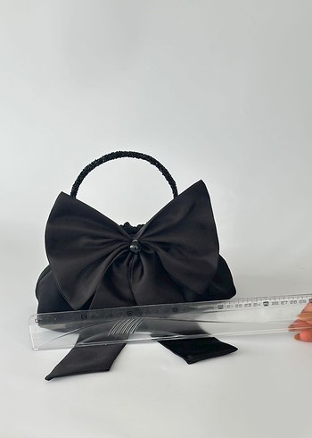  Beden Saten Siyah Fiyonklu Kadın Clutch Çanta