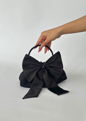 Saten Siyah Fiyonklu Kadın Clutch Çanta