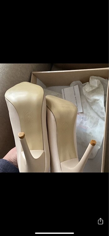 Mango Krem stiletto