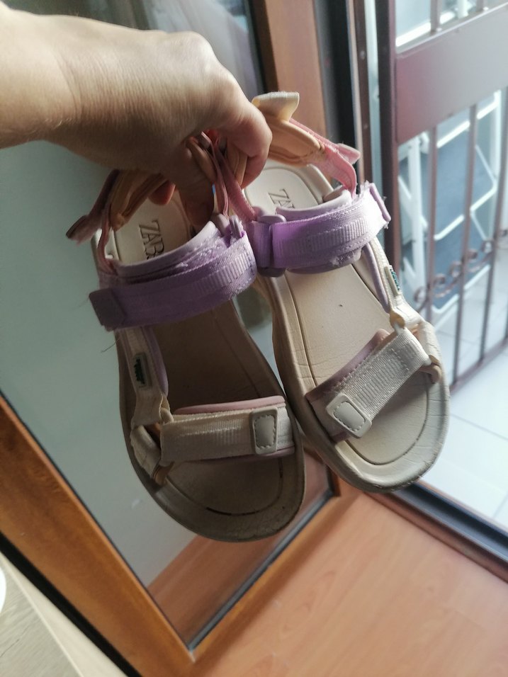 Zara Kız Çocuk Pastel Pembe Cırtlı sandalet - Görsel 2