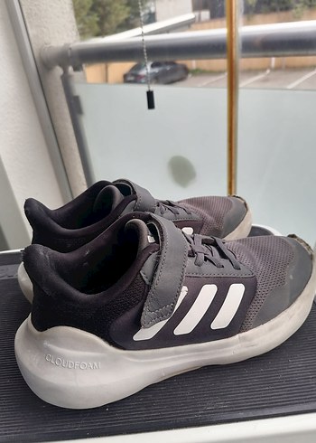 Gri Adidas unisex 35 Numara orginal spor ayakkabı - Görsel 2