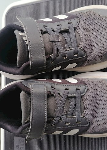 Gri Adidas unisex 35 Numara orginal spor ayakkabı - Görsel 3