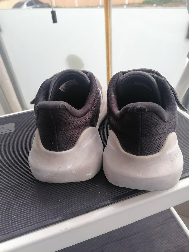 Gri Adidas unisex 35 Numara orginal spor ayakkabı - Görsel 4