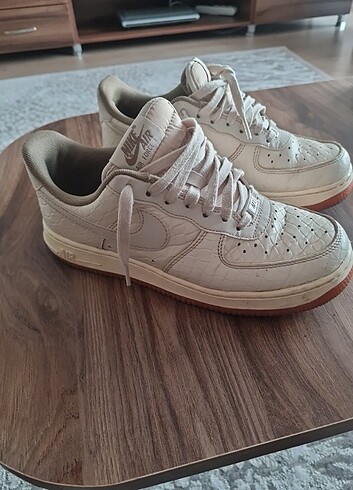 38 Beden ten rengi Renk Nike air force