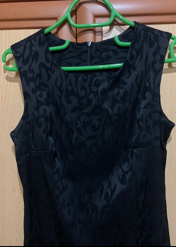 Siyah desenli elbise - Görsel 2