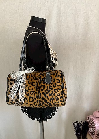 Beden vintage y2k leopar çanta