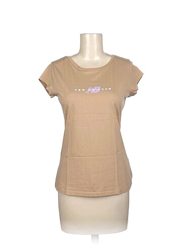 New Balance T-shirt %70 İndirimli.