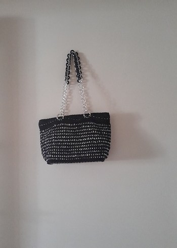 Zara Zincir Detaylı Siyah Örgü Kadın Çanta