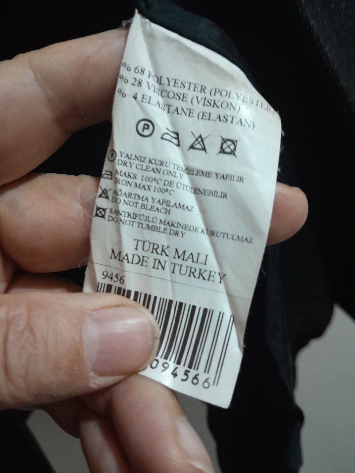 Düğmeli Siyah Kadın Kaban - Görsel 4