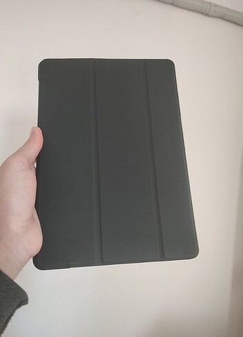 Siyah iPad kılıfı