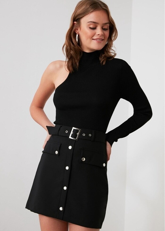 Siyah cep detaylı düğmeli etek - Görsel 2