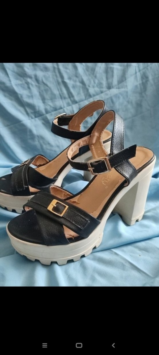 Siyah Tokalı Kadın Platform Topuklu Ayakkabı - Görsel 3