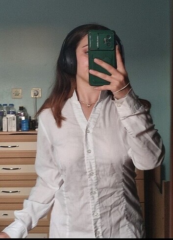 Zara Beyaz gömlek 