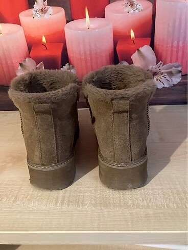 37 Beden camel Renk Oysho ugg