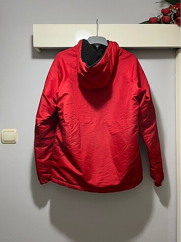 Pull and Bear Logolu ve Kanguru Cepli Ceket