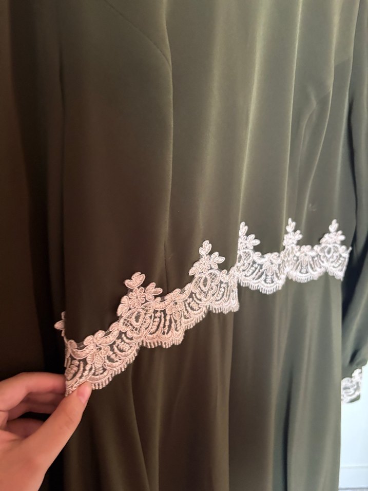 Nakış Detaylı Uzun Kollu Haki Elbise - Görsel 3