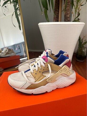 Nike huarache spor ayakkabı