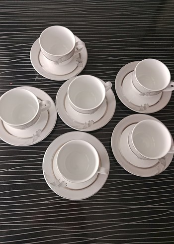 Gri Desenli Beyaz Porselen Fincan ve Tabak - Görsel 3