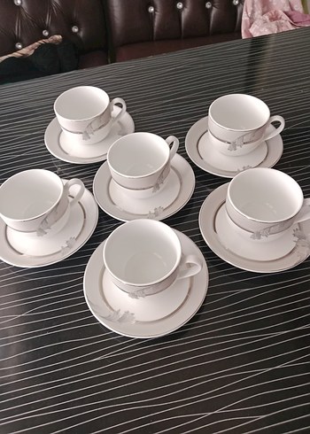 Gri Desenli Beyaz Porselen Fincan ve Tabak - Görsel 5