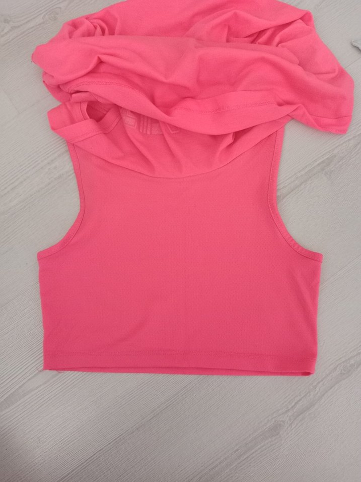 Pembe xs sporcu atleti - Görsel 4