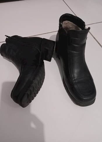 Siyah Deri Kadın Dolgu Topuk Bot - Görsel 2