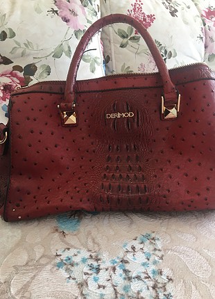 Bordo çanta
