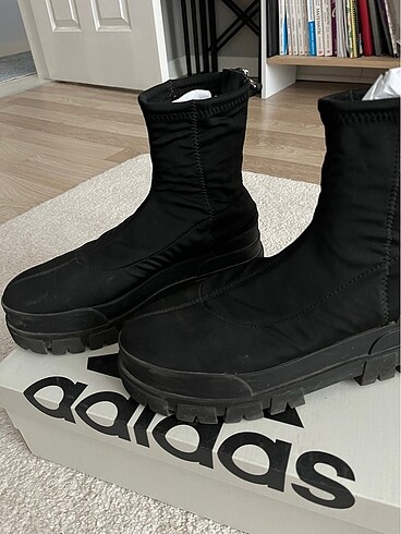 37 Beden Bershka bot