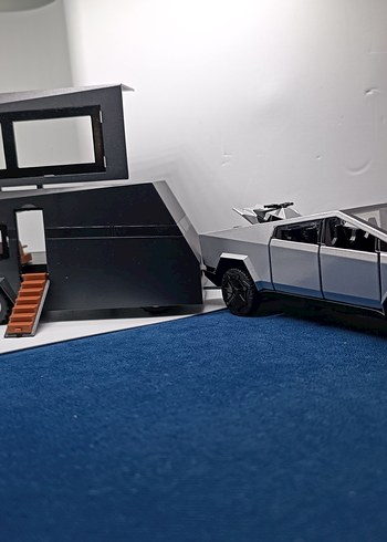 Beden Renk Tesla cybertruck