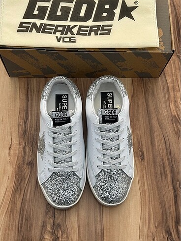 Golden Goose Deluxe Golden Goose Deluxe