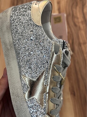 38 Beden beyaz Renk Golden Goose
