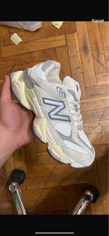 New Balance 9060