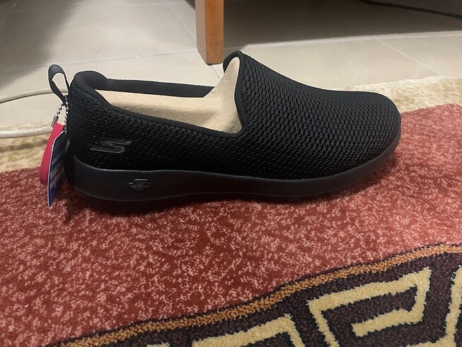 SKECHERS KADIN AYAKKABI