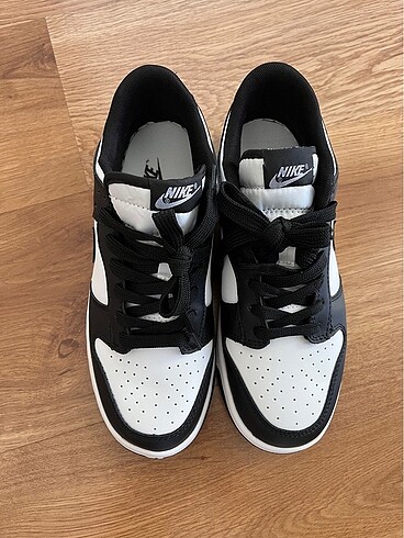 41 Beden beyaz Renk Orijinal nike marka dunk low panda yeni